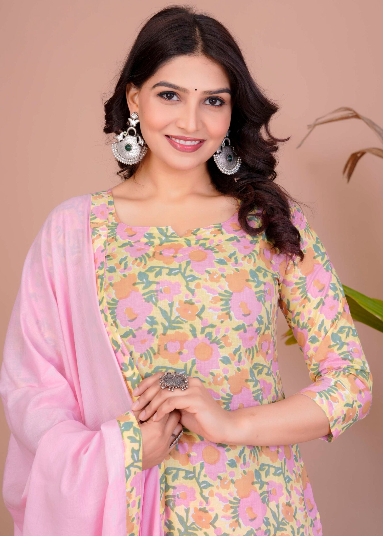 Women's Pink Cotton Printed Straight Kurti with Pant & Dupatta Set - Image 2